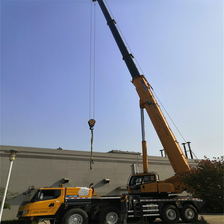 潍坊 选择汽车吊租赁的秘诀与联系方式指南