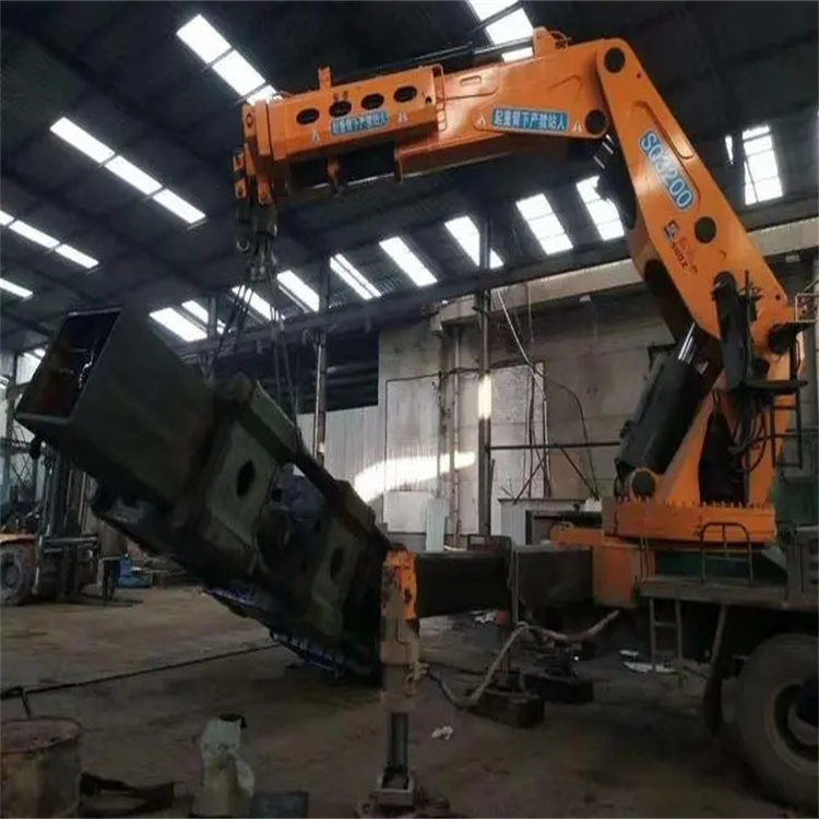 潍坊200吨折臂吊出租