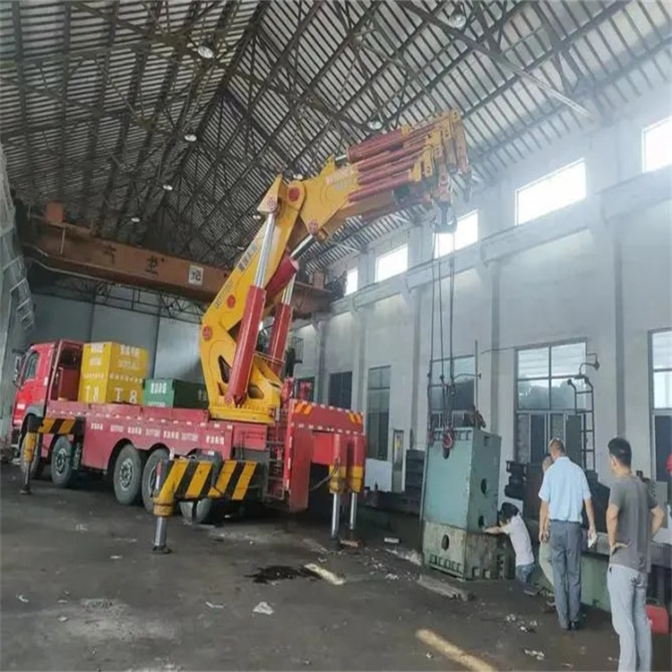 潍坊速查！附近自卸吊车租赁电话及租赁全攻略