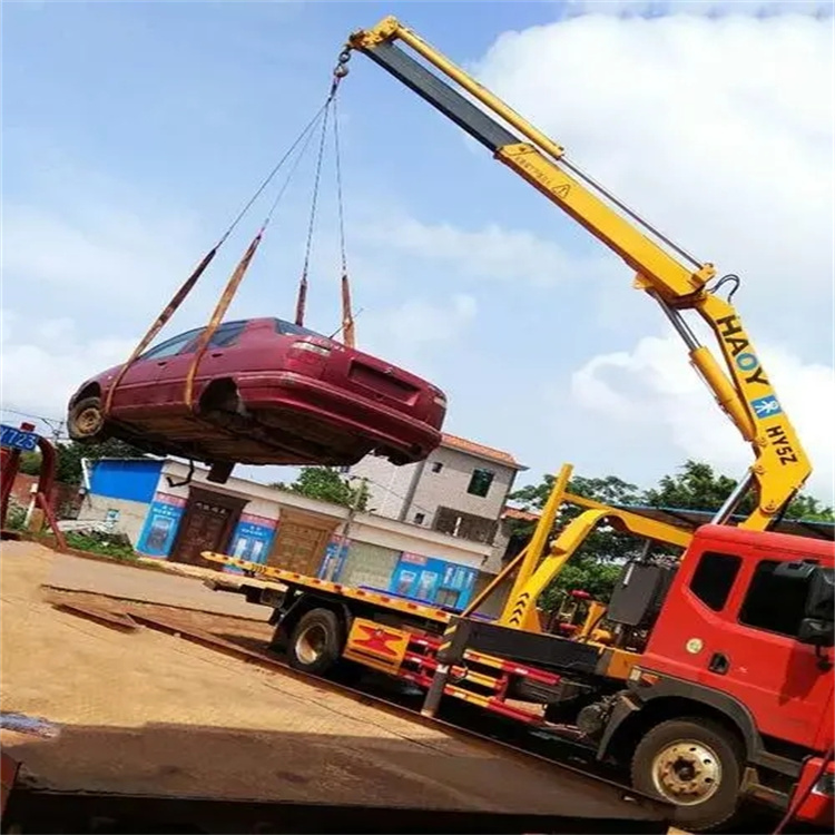 潍坊吊车吊汽车的正确方法